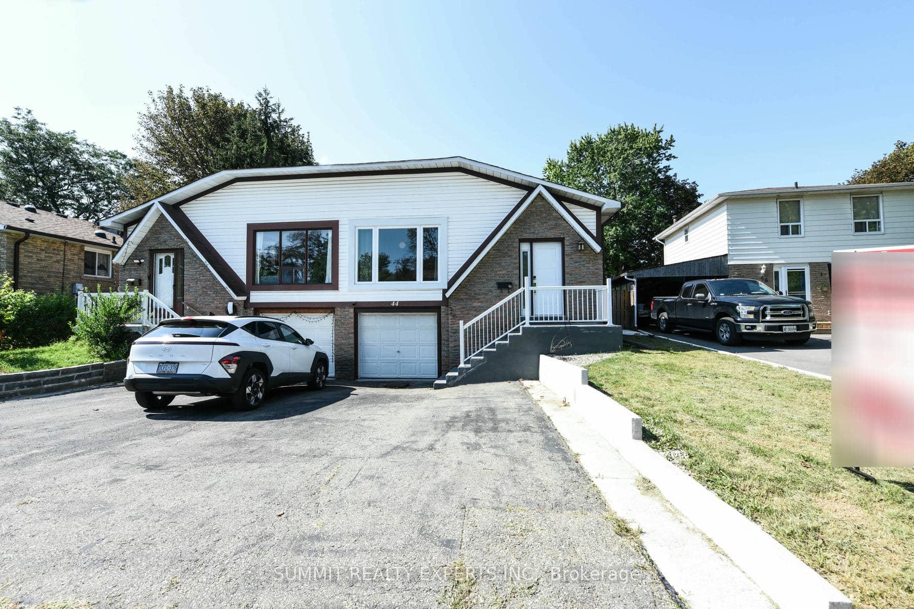 Photo 9 of 44 Nancy Mccredie Drive, Brampton, Brampton West — HOMEH