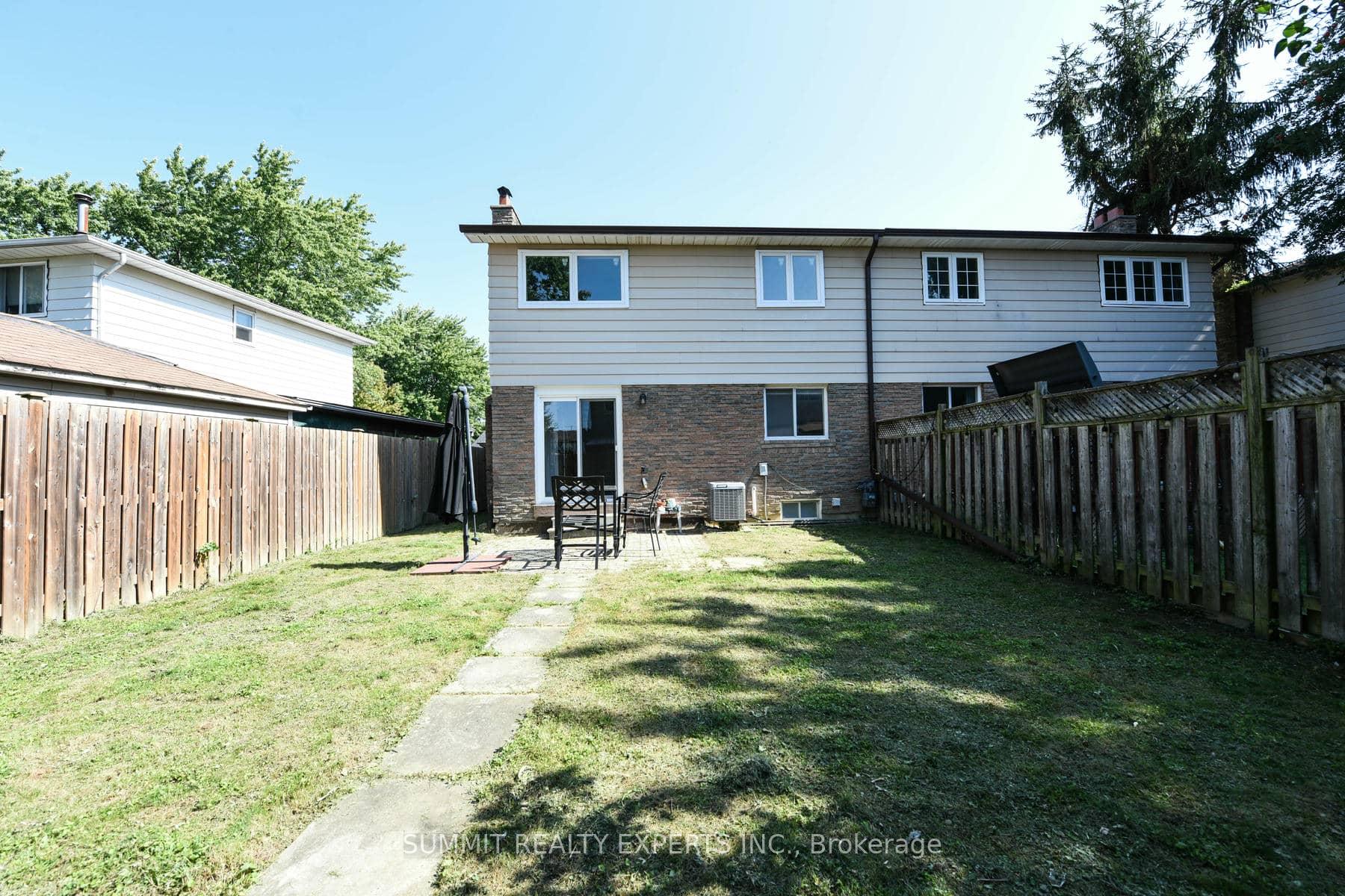 Photo 45 of 44 Nancy Mccredie Drive, Brampton, Brampton West — HOMEH