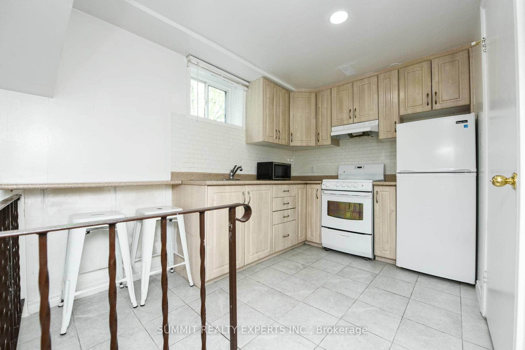 Photo 35 of 44 Nancy Mccredie Drive, Brampton, Brampton West — HOMEH