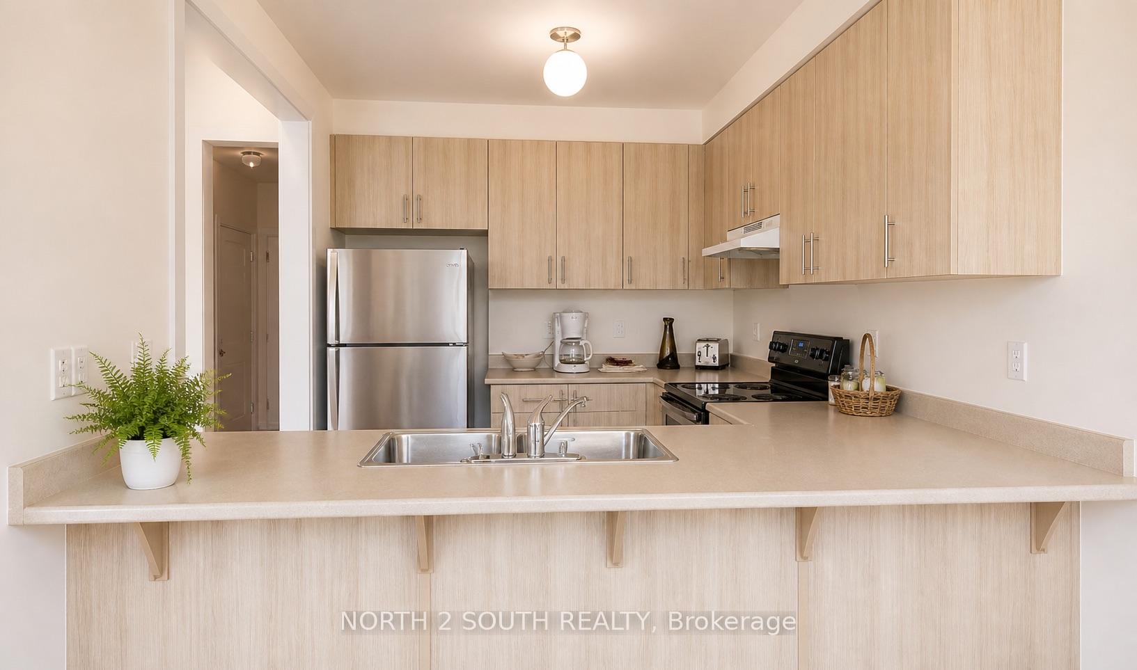 Photo 4 of 15 Gower Drive, Aurora, Rural Aurora — HOMEH