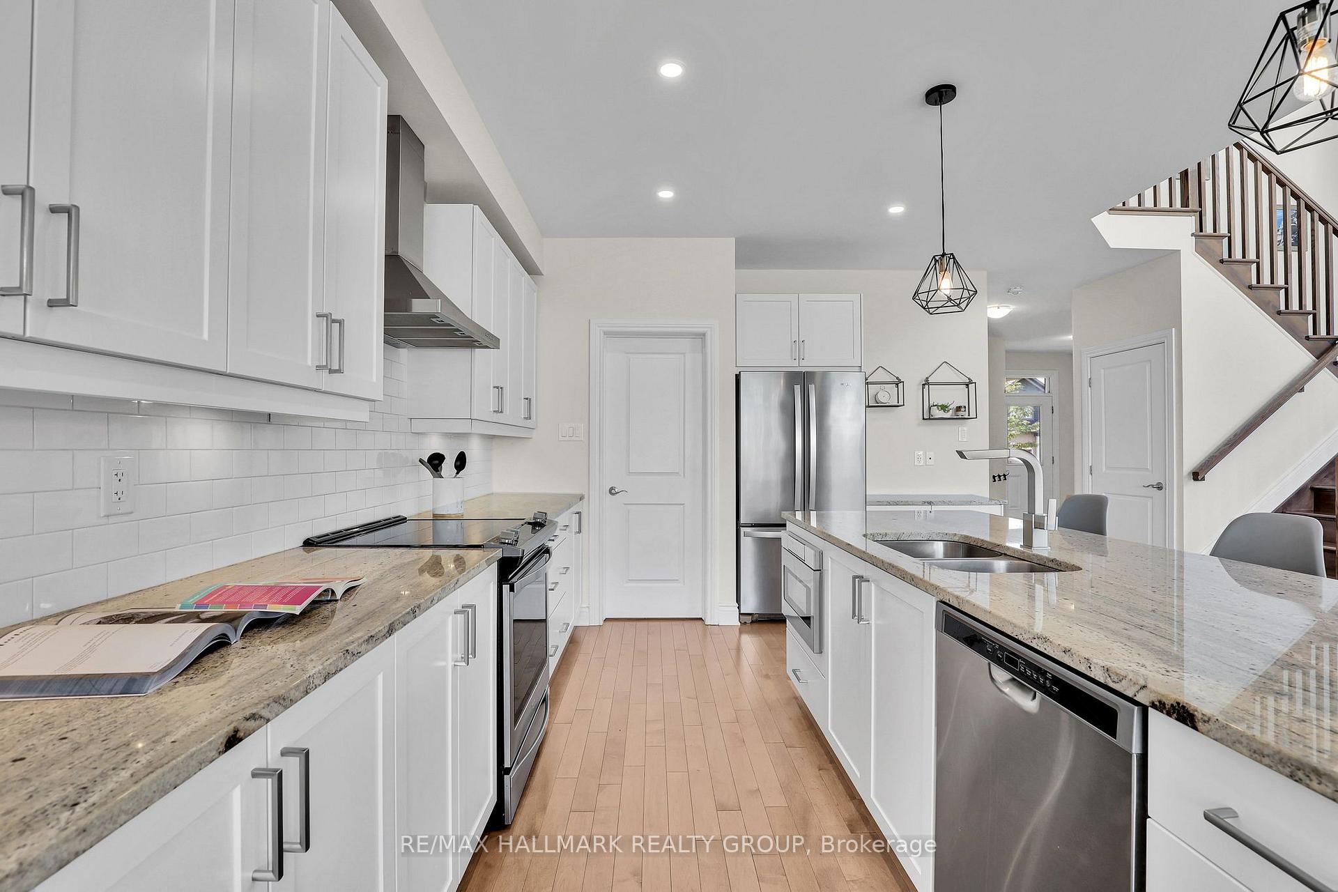Photo 10 of 58 Zaatiik Grove, Ottawa, Blossom Park/Kemp Park/Findlay Creek — HOMEH