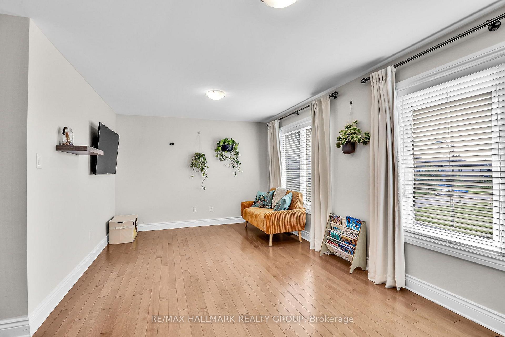 Photo 24 of 58 Zaatiik Grove, Ottawa, Blossom Park/Kemp Park/Findlay Creek — HOMEH