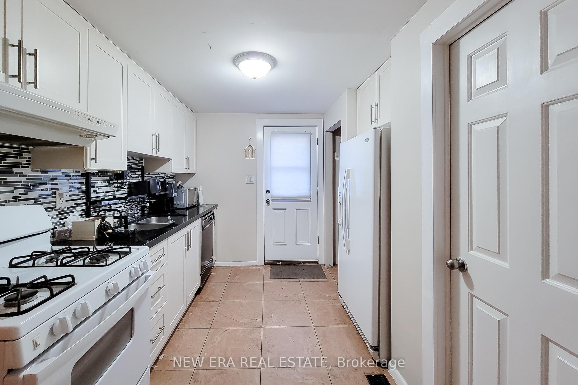 Photo 28 of 1 Vera Court, Hamilton, Corman — HOMEH