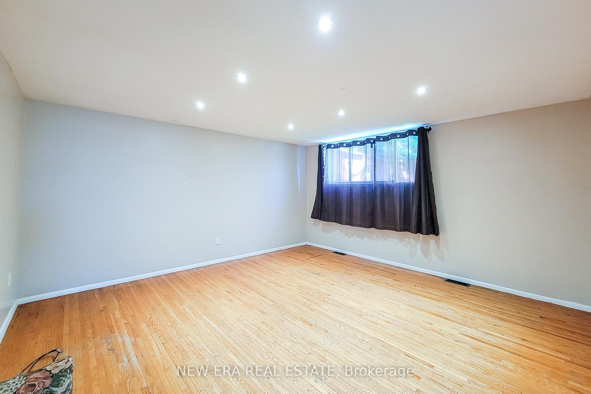 Photo 35 of 1 Vera Court, Hamilton, Corman — HOMEH