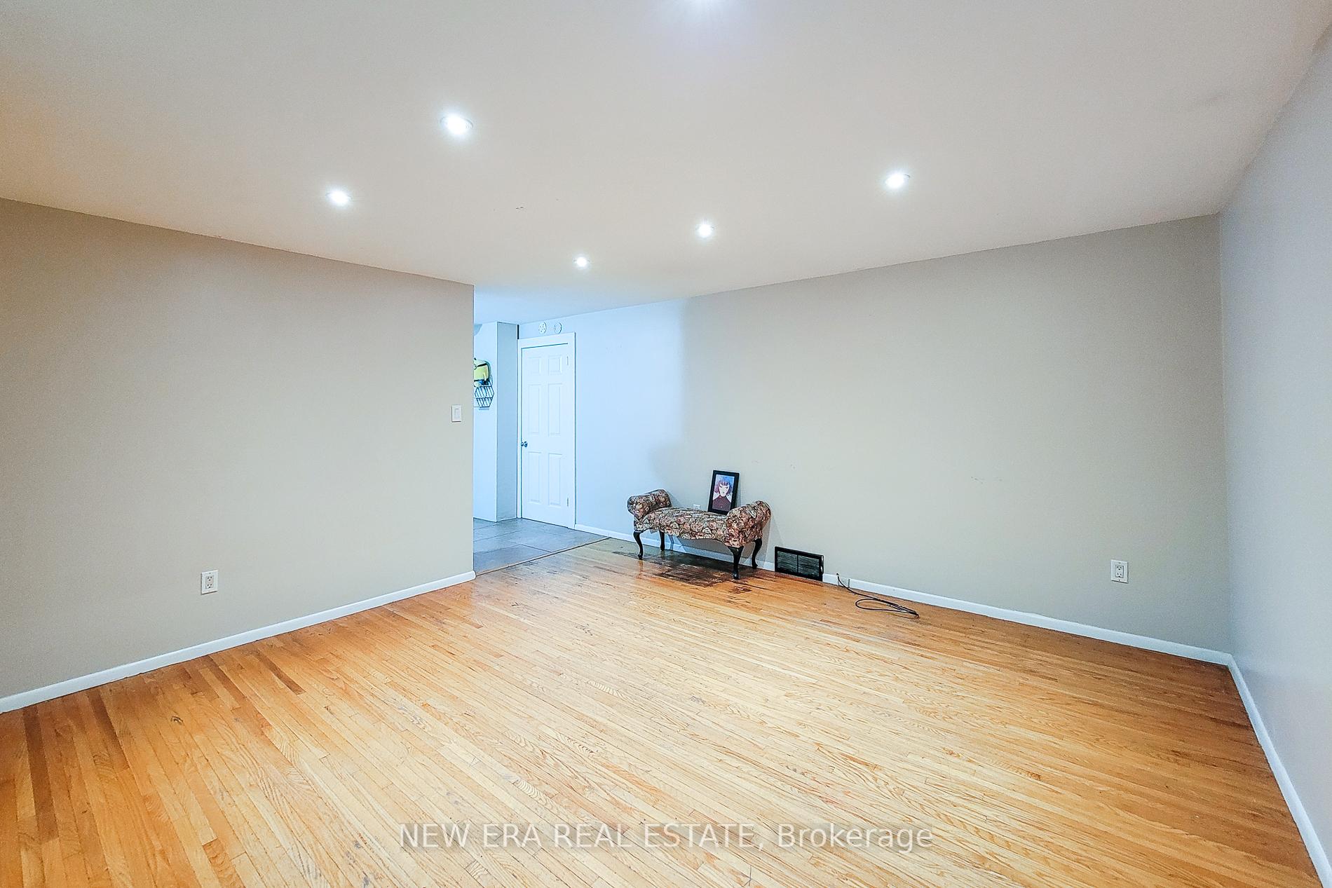 Photo 36 of 1 Vera Court, Hamilton, Corman — HOMEH