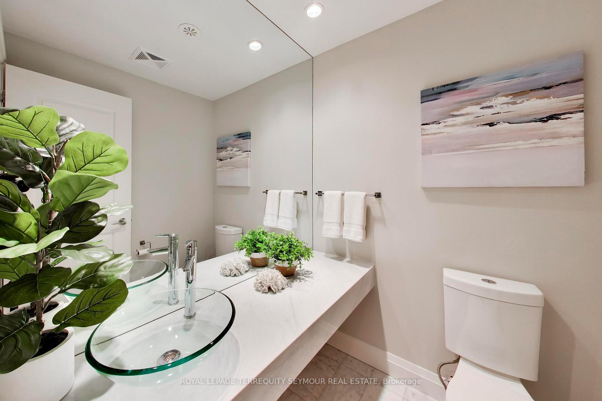 Photo 13 of Unit 17, 79 Redpath Avenue, Toronto, Mount Pleasant West — HOMEH