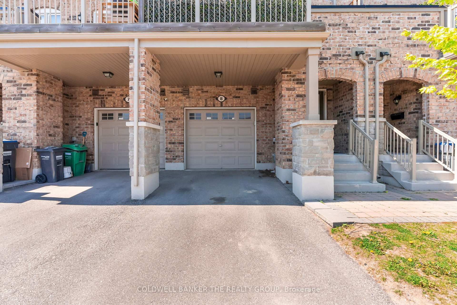 Photo 5 of Unit 8, 50 Edinburgh Drive, Brampton, Bram West — HOMEH