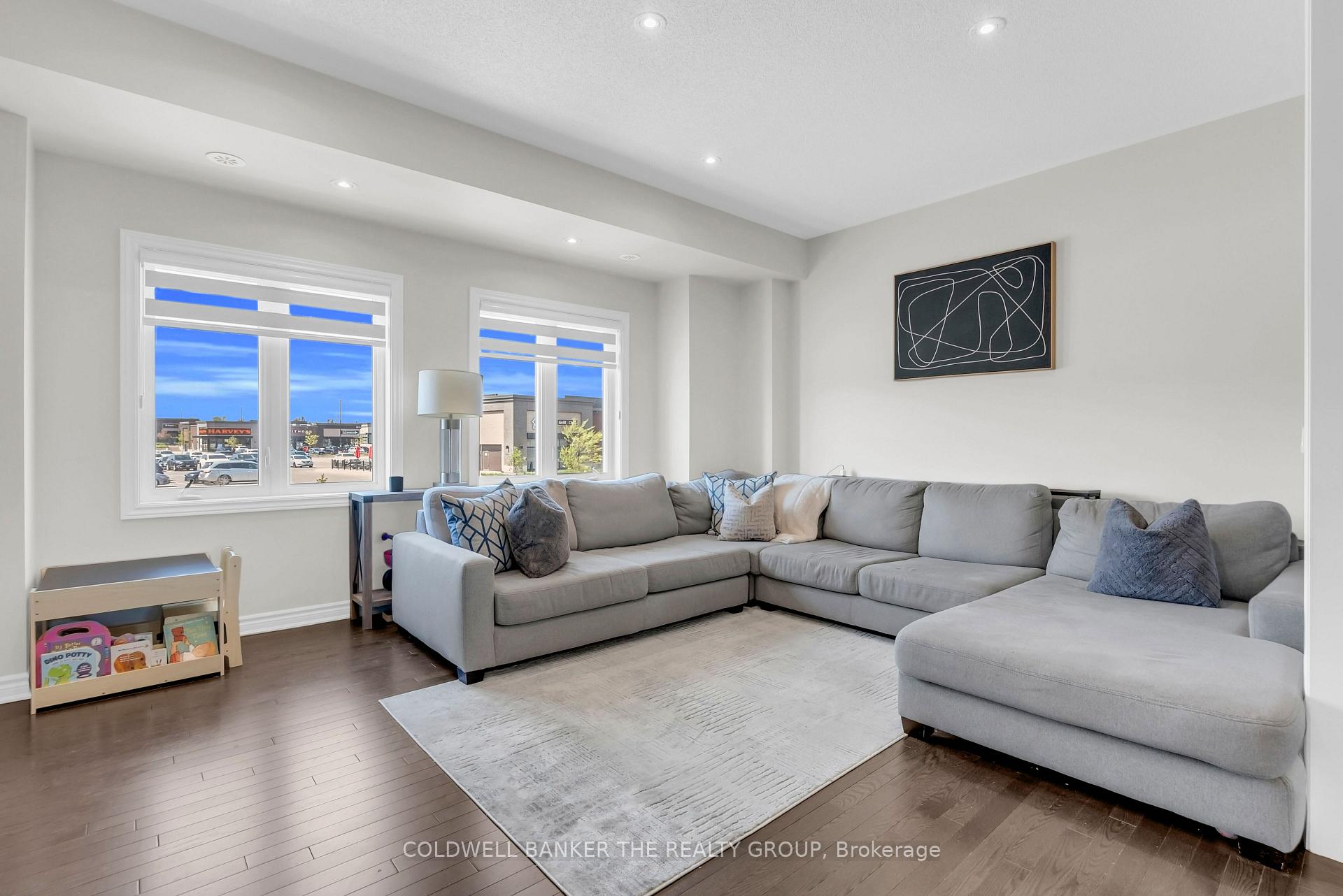 Photo 15 of Unit 8, 50 Edinburgh Drive, Brampton, Bram West — HOMEH
