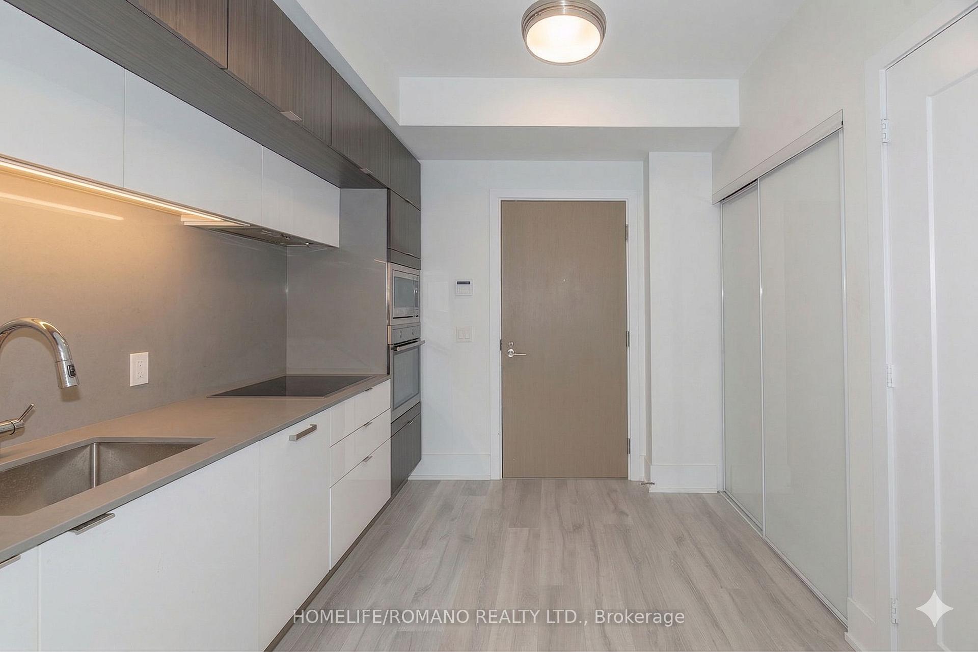 Photo 7 of Unit 823, 1 Edgewater Drive, Toronto, Waterfront Communities — HOMEH