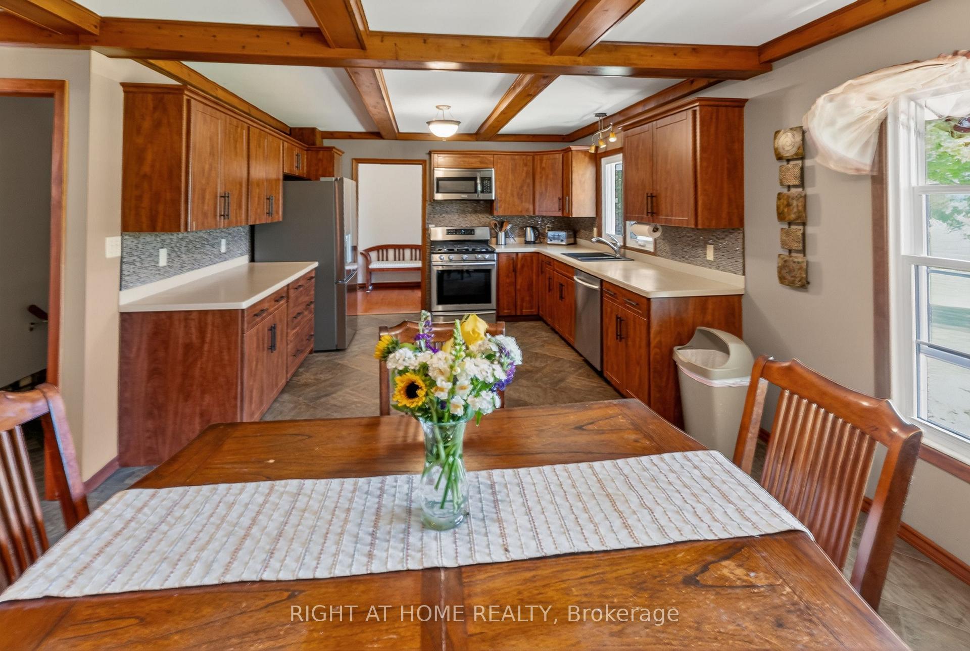 Photo 13 of 35868 Fingal Line, Southwold, Fingal — HOMEH