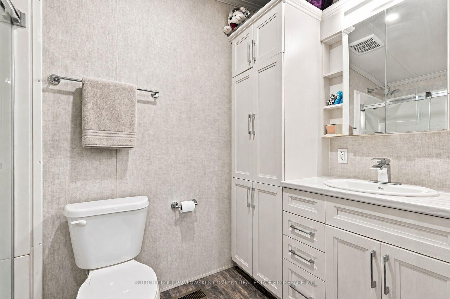 Photo 23 of Unit 56, 22790 Amiens Road, Middlesex Centre, Komoka — HOMEH