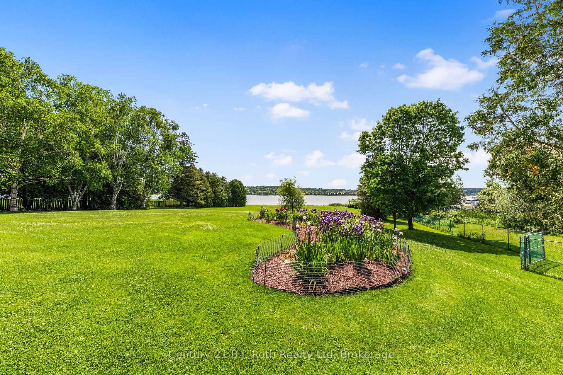 Photo 31 of 339 Champlain Road, Penetanguishene — HOMEH
