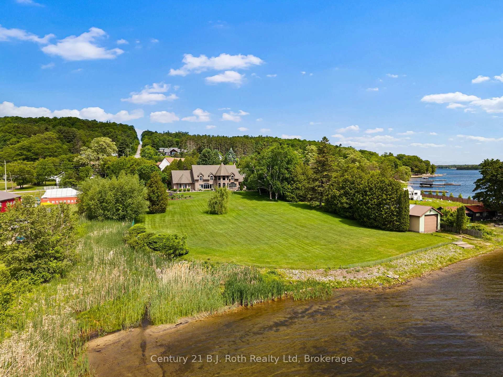 Photo 5 of 339 Champlain Road, Penetanguishene — HOMEH