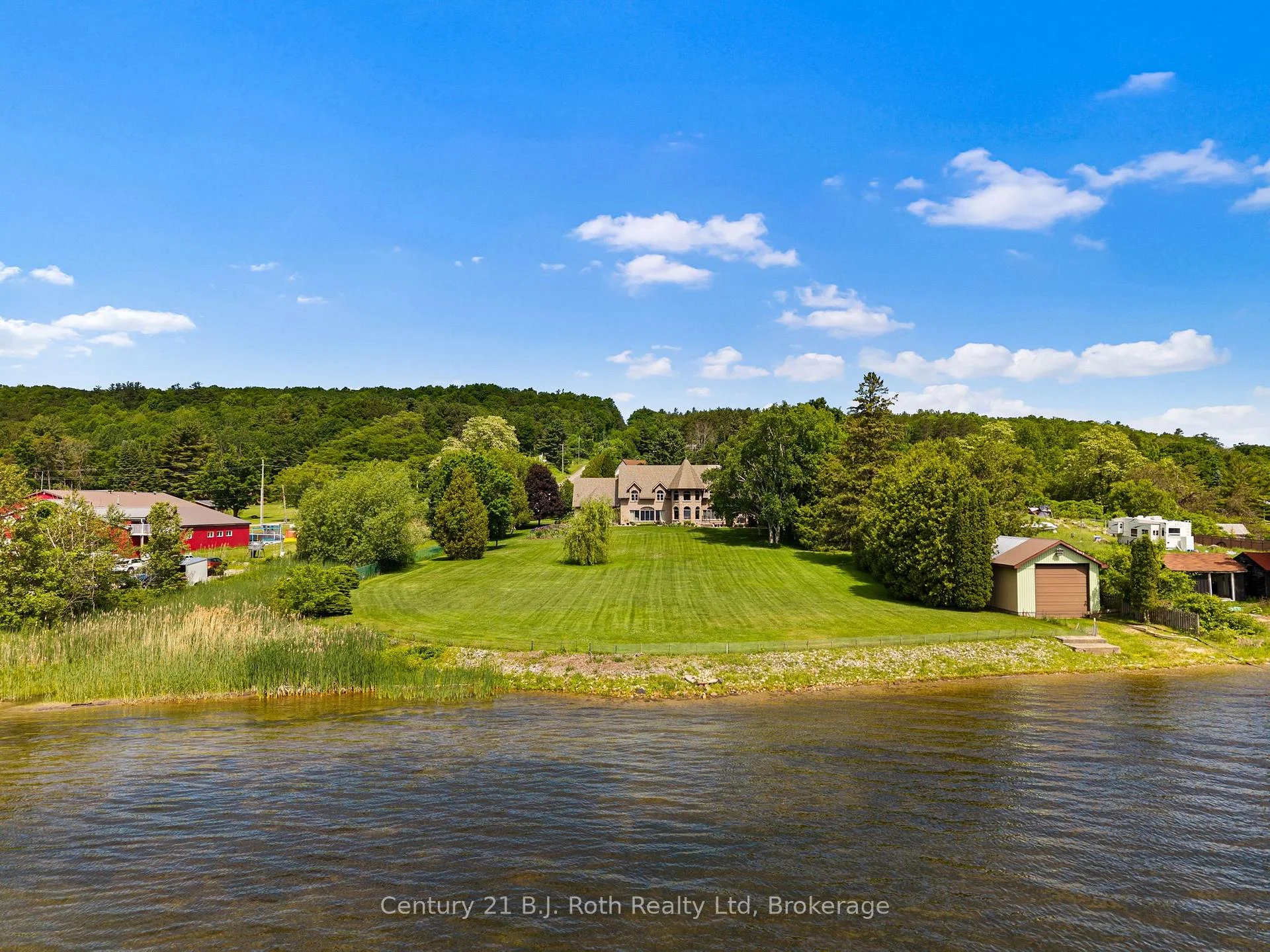 Photo 7 of 339 Champlain Road, Penetanguishene — HOMEH