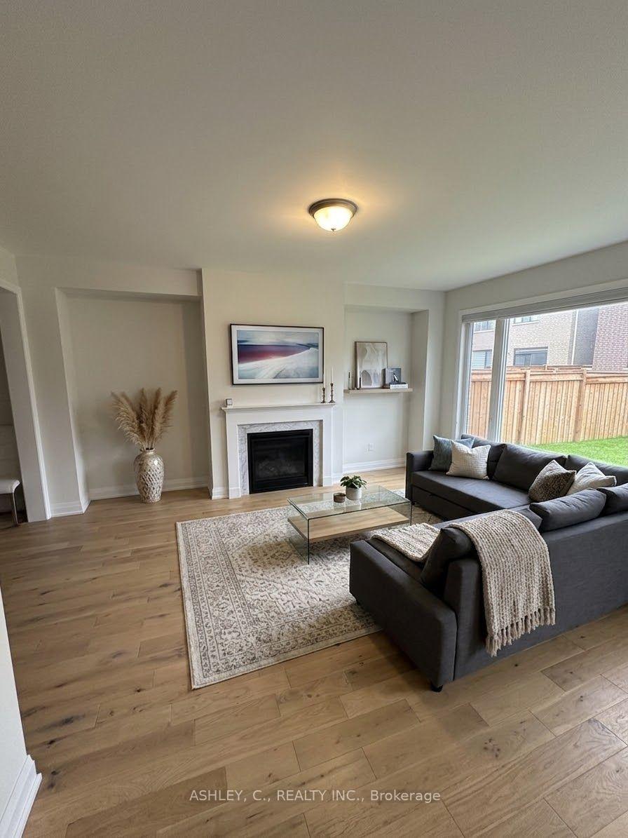 Photo 3 of 25 Gladmary Drive, Brampton, Bram West — HOMEH