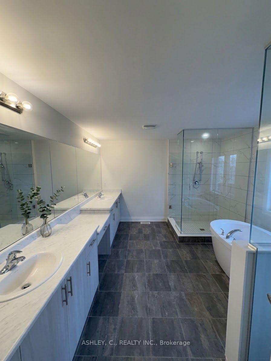 Photo 7 of 25 Gladmary Drive, Brampton, Bram West — HOMEH