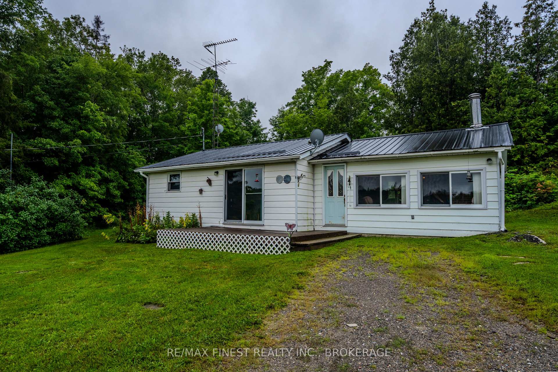 Photo 1 of 1177 Mountain Road, Frontenac, Frontenac North — HOMEH