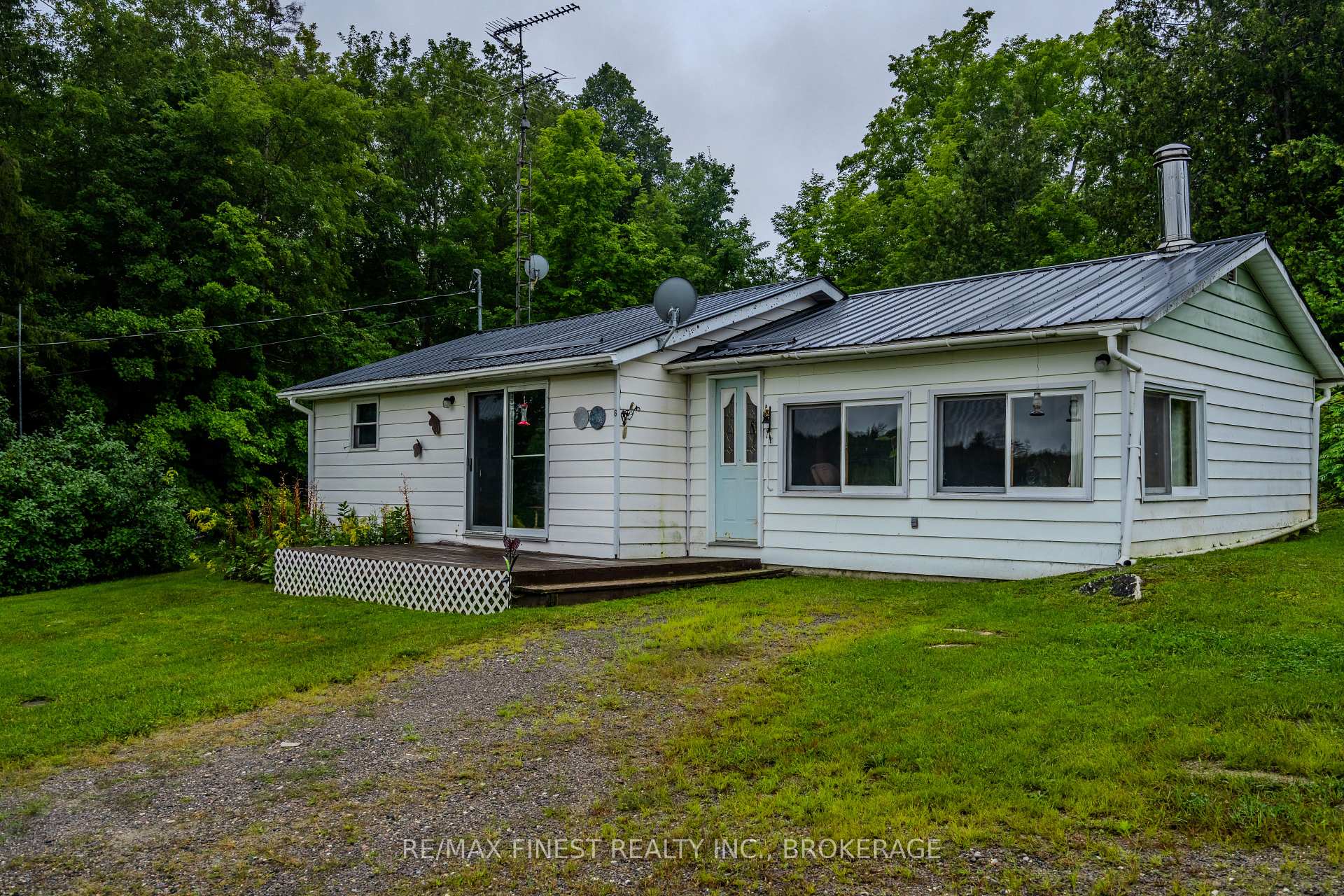 Photo 2 of 1177 Mountain Road, Frontenac, Frontenac North — HOMEH