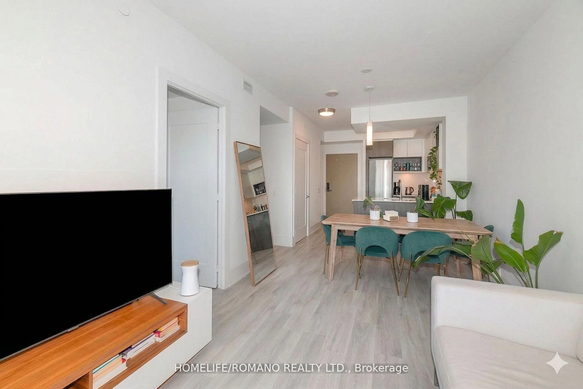 Photo 5 of Unit 513, 118 Merchants' Wharf, Toronto, Waterfront Communities — HOMEH