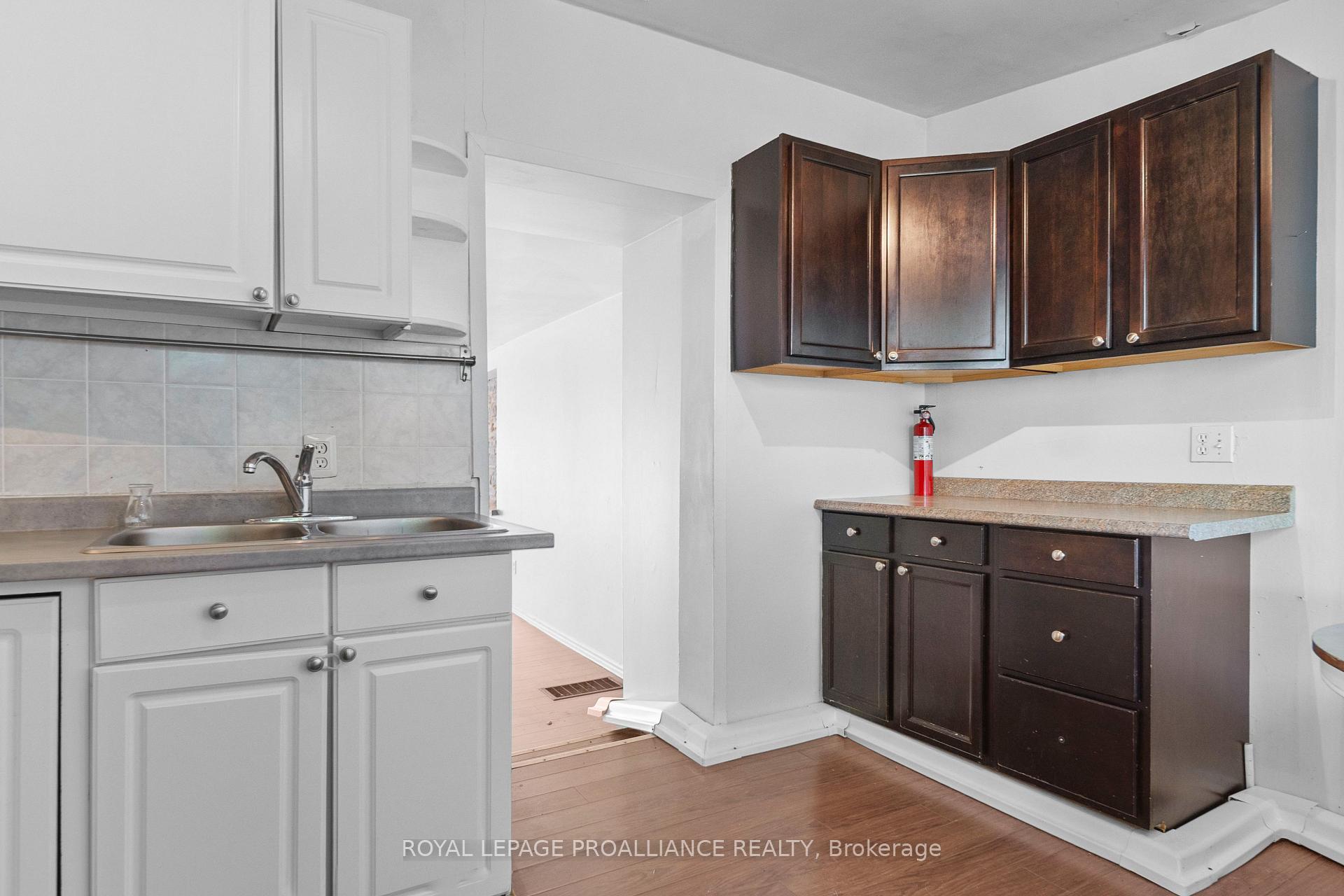 Photo 14 of 10 Rideau Street, Kingston, Central City East — HOMEH
