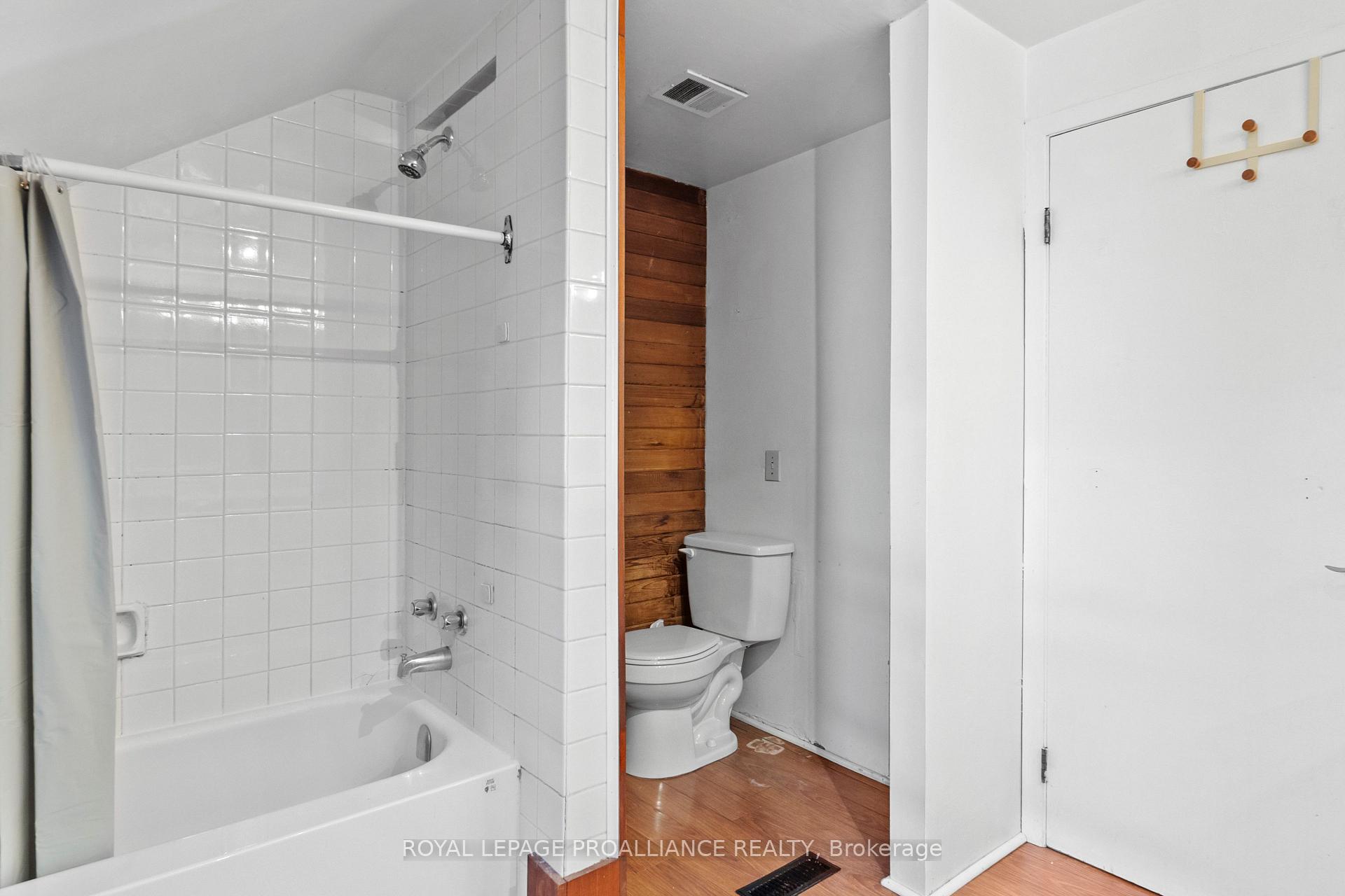 Photo 28 of 10 Rideau Street, Kingston, Central City East — HOMEH