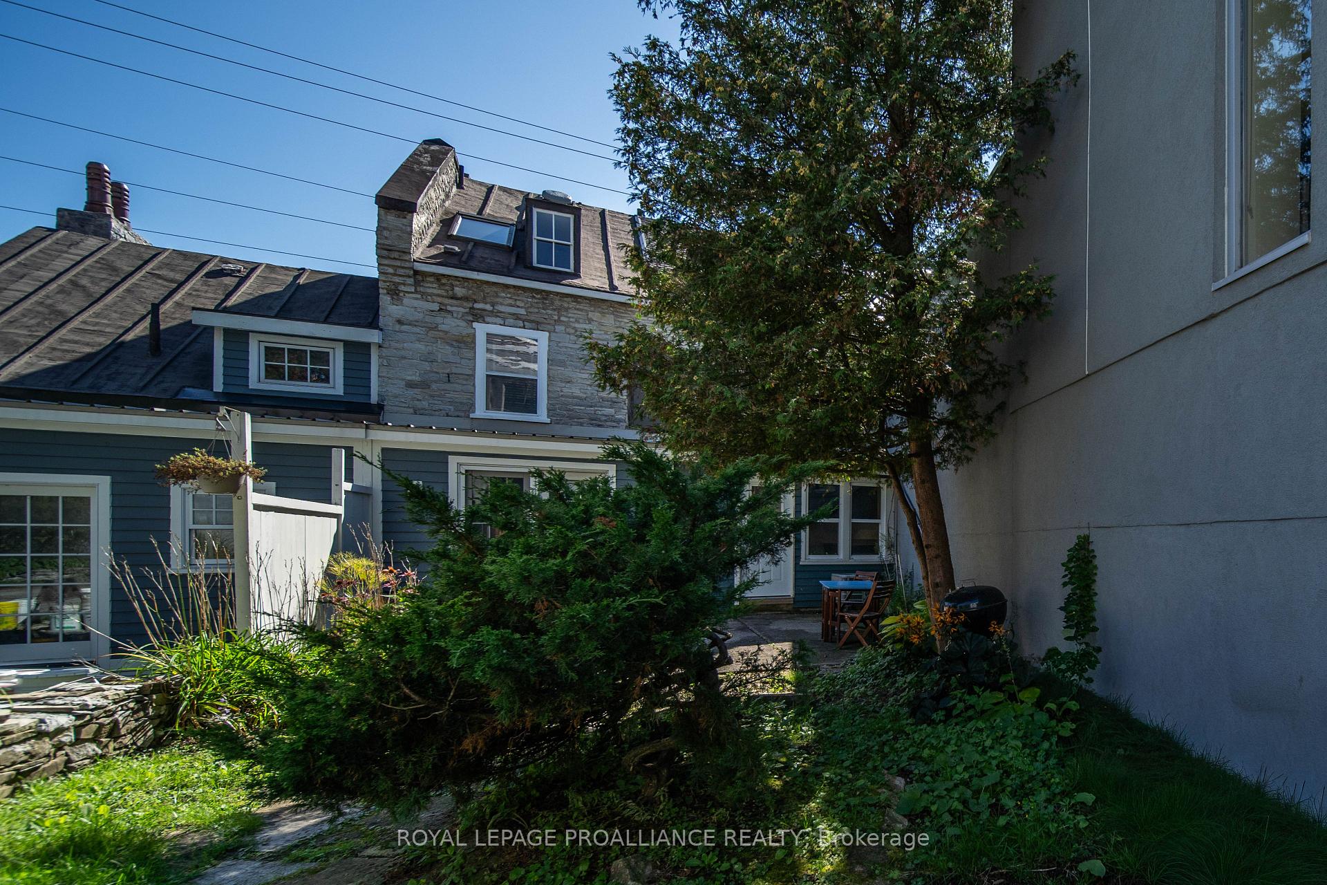 Photo 31 of 10 Rideau Street, Kingston, Central City East — HOMEH