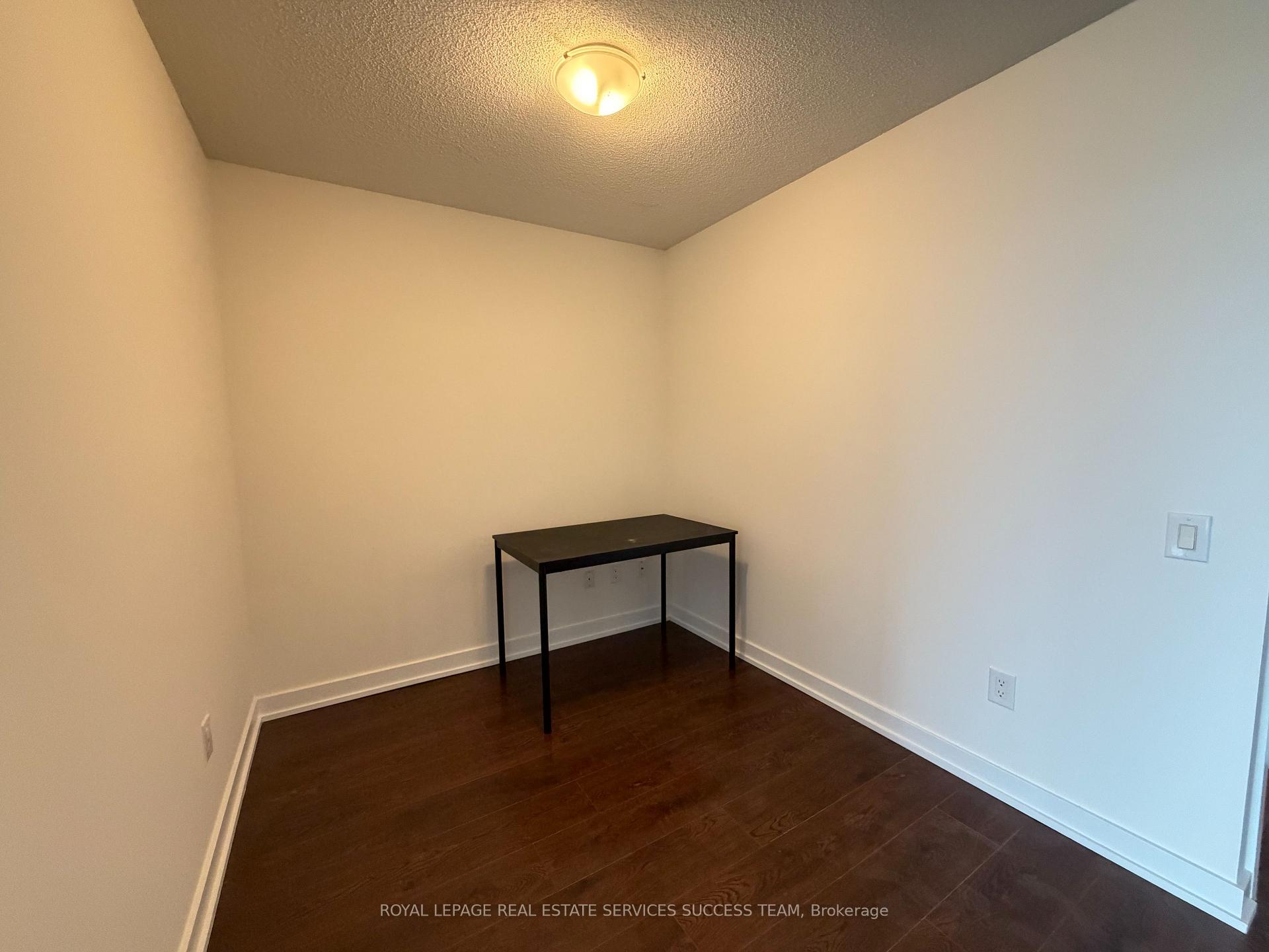 Photo 9 of Unit 1705, 121 Mcmahon Drive, North York, Bayview Village — HOMEH