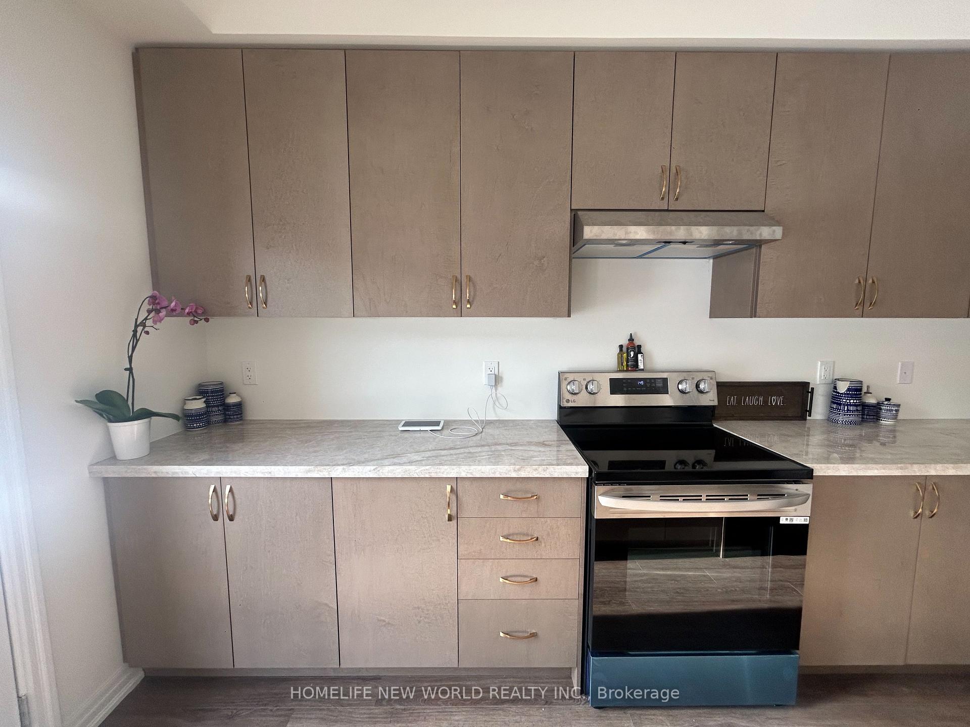 Photo 8 of Unit Upper 2 floors, 10 Ken Davie Gate, Georgina, Keswick North — HOMEH