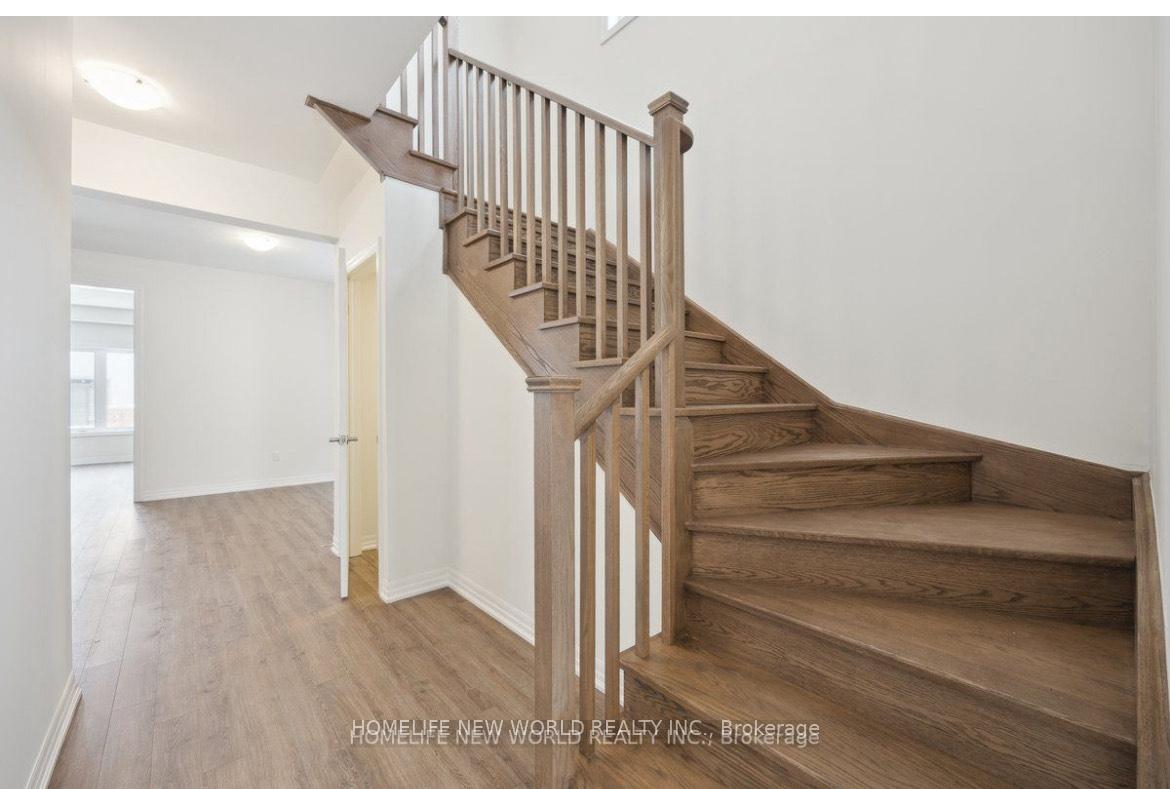 Photo 12 of Unit Upper 2 floors, 10 Ken Davie Gate, Georgina, Keswick North — HOMEH