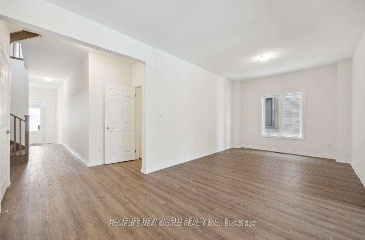 Photo 13 of Unit Upper 2 floors, 10 Ken Davie Gate, Georgina, Keswick North — HOMEH