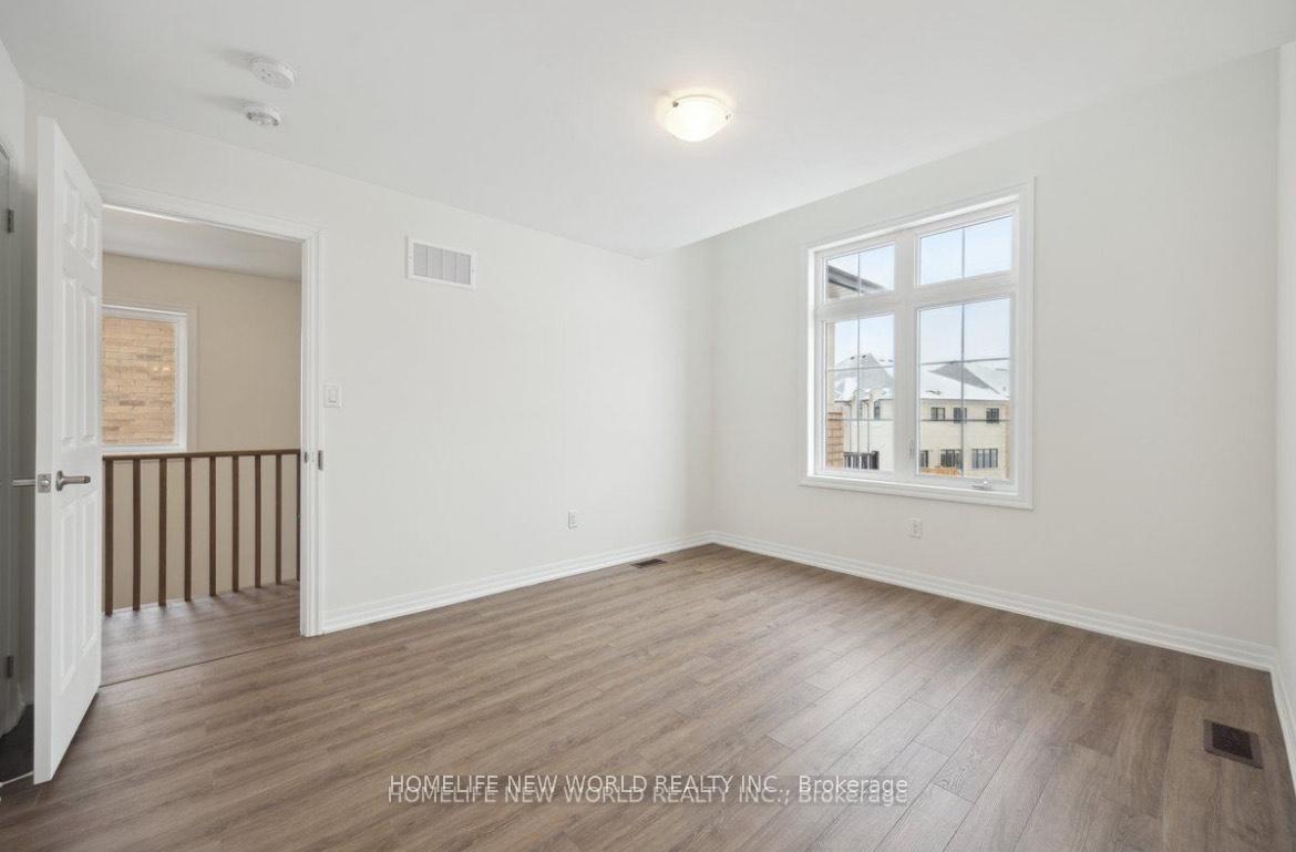 Photo 21 of Unit Upper 2 floors, 10 Ken Davie Gate, Georgina, Keswick North — HOMEH