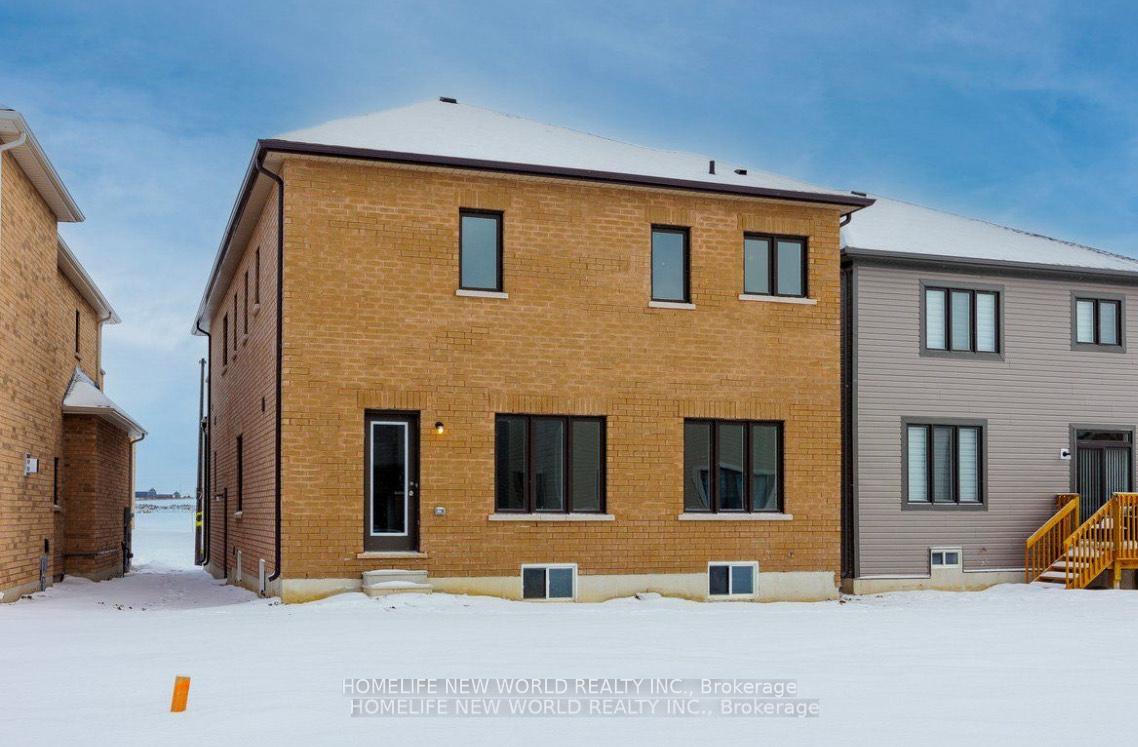 Photo 23 of Unit Upper 2 floors, 10 Ken Davie Gate, Georgina, Keswick North — HOMEH