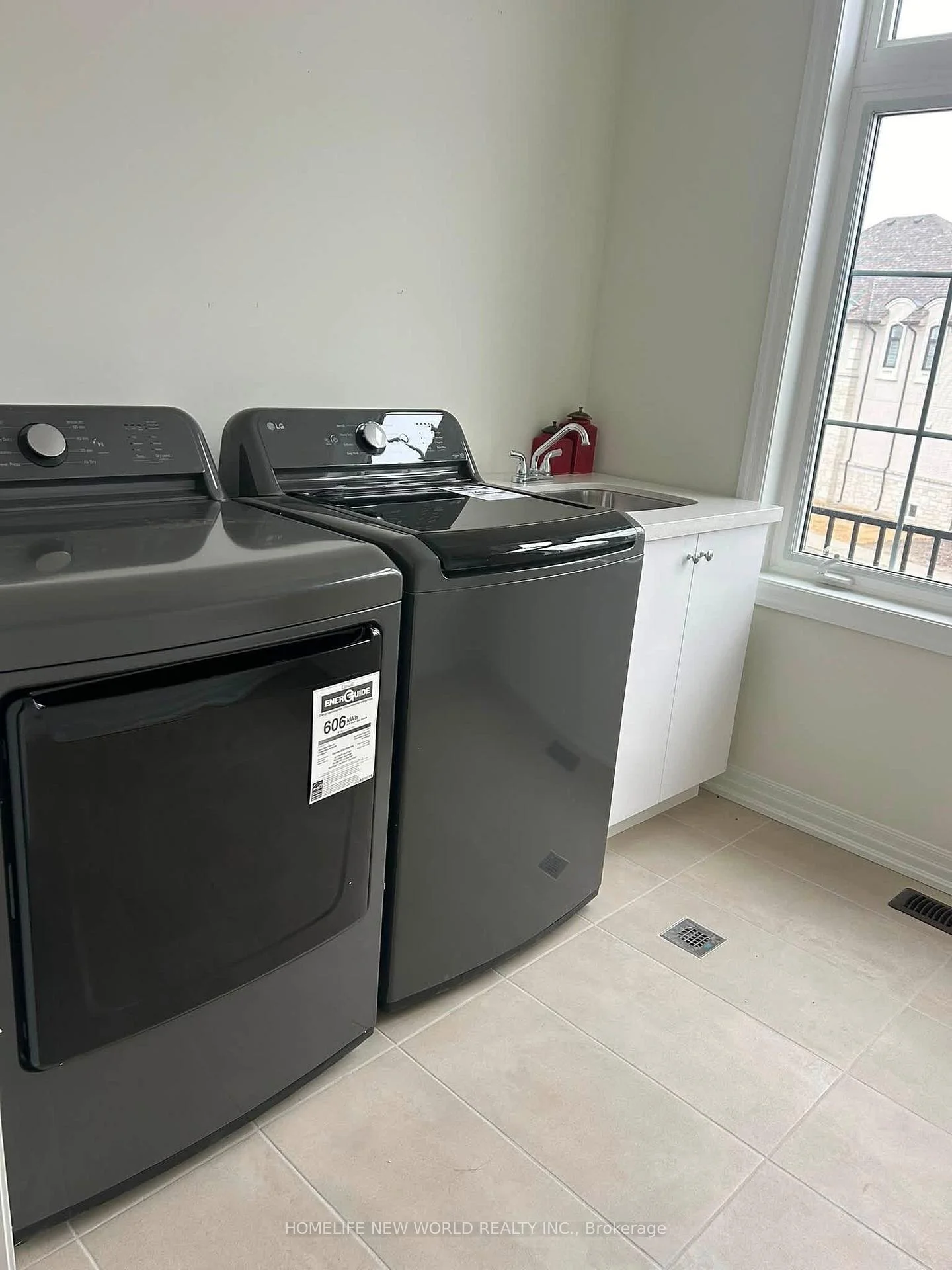 Photo 28 of Unit Upper 2 floors, 10 Ken Davie Gate, Georgina, Keswick North — HOMEH