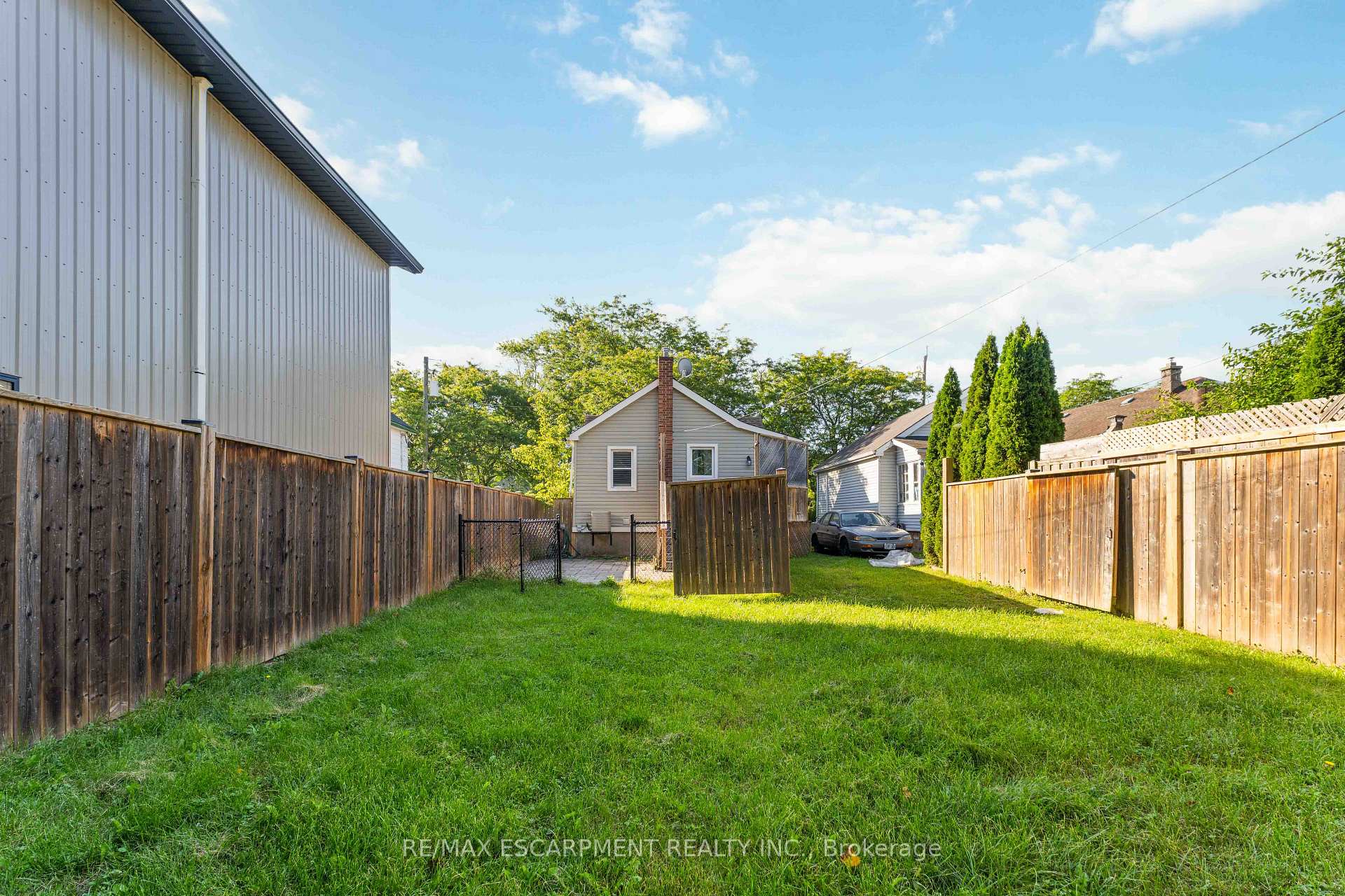 Photo 29 of 37 Maplecrest Avenue, St. Catharines, Burleigh Hill — HOMEH