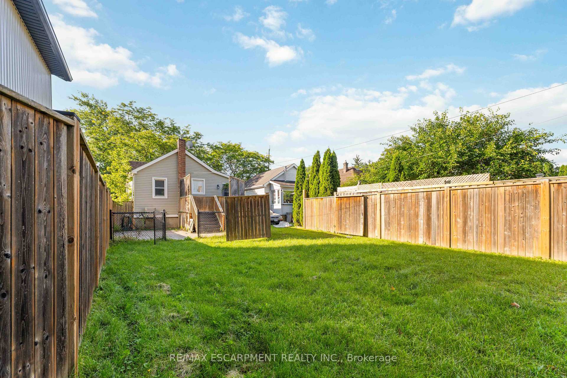 Photo 30 of 37 Maplecrest Avenue, St. Catharines, Burleigh Hill — HOMEH