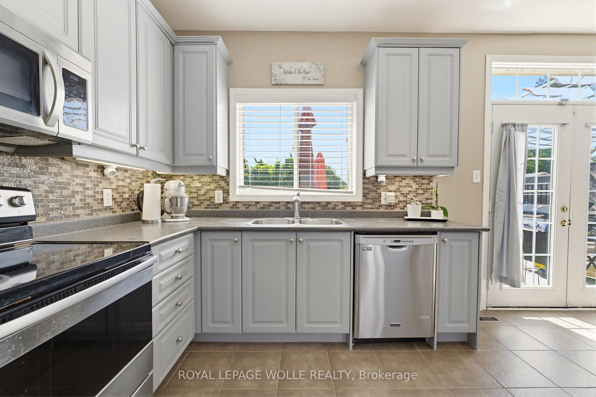 Photo 15 of 359 Pine Valley Drive, Kitchener, Doon South — HOMEH