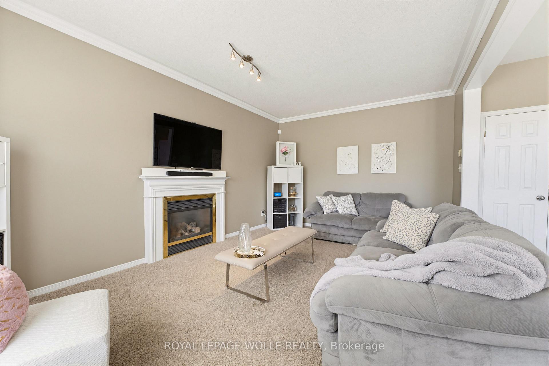 Photo 19 of 359 Pine Valley Drive, Kitchener, Doon South — HOMEH