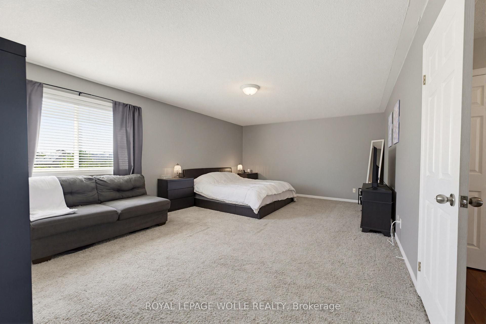 Photo 25 of 359 Pine Valley Drive, Kitchener, Doon South — HOMEH