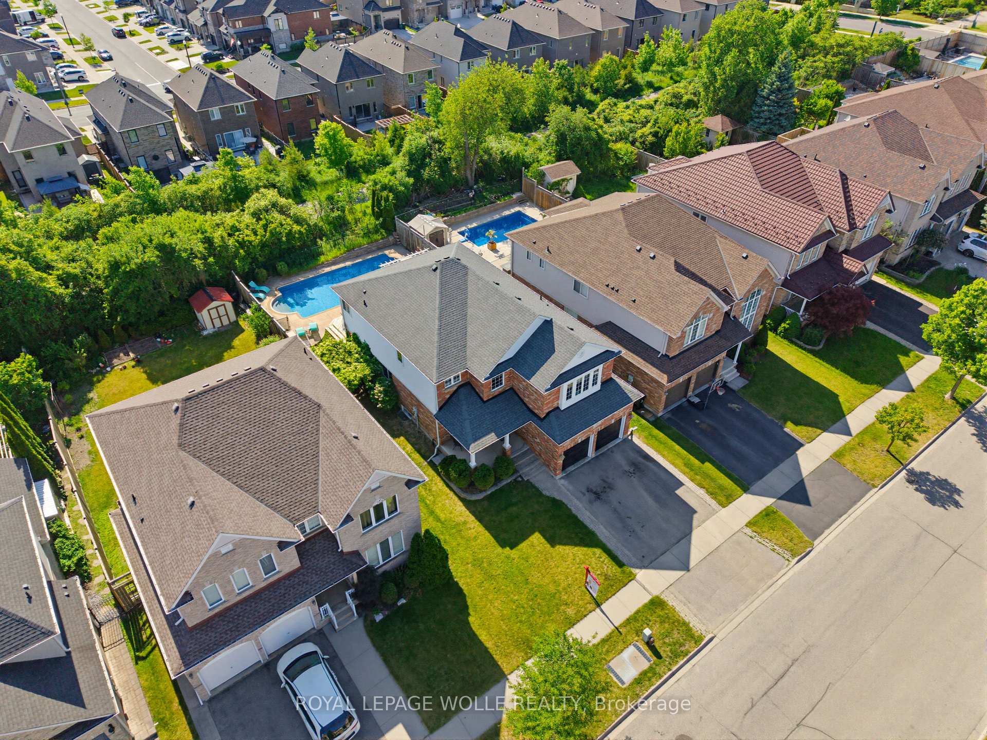 Photo 43 of 359 Pine Valley Drive, Kitchener, Doon South — HOMEH