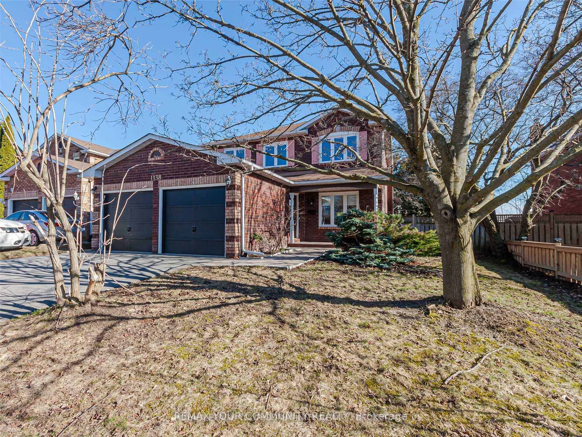 Photo 2 of 1138 Thimbleberry Circle, Oshawa, Eastdale — HOMEH