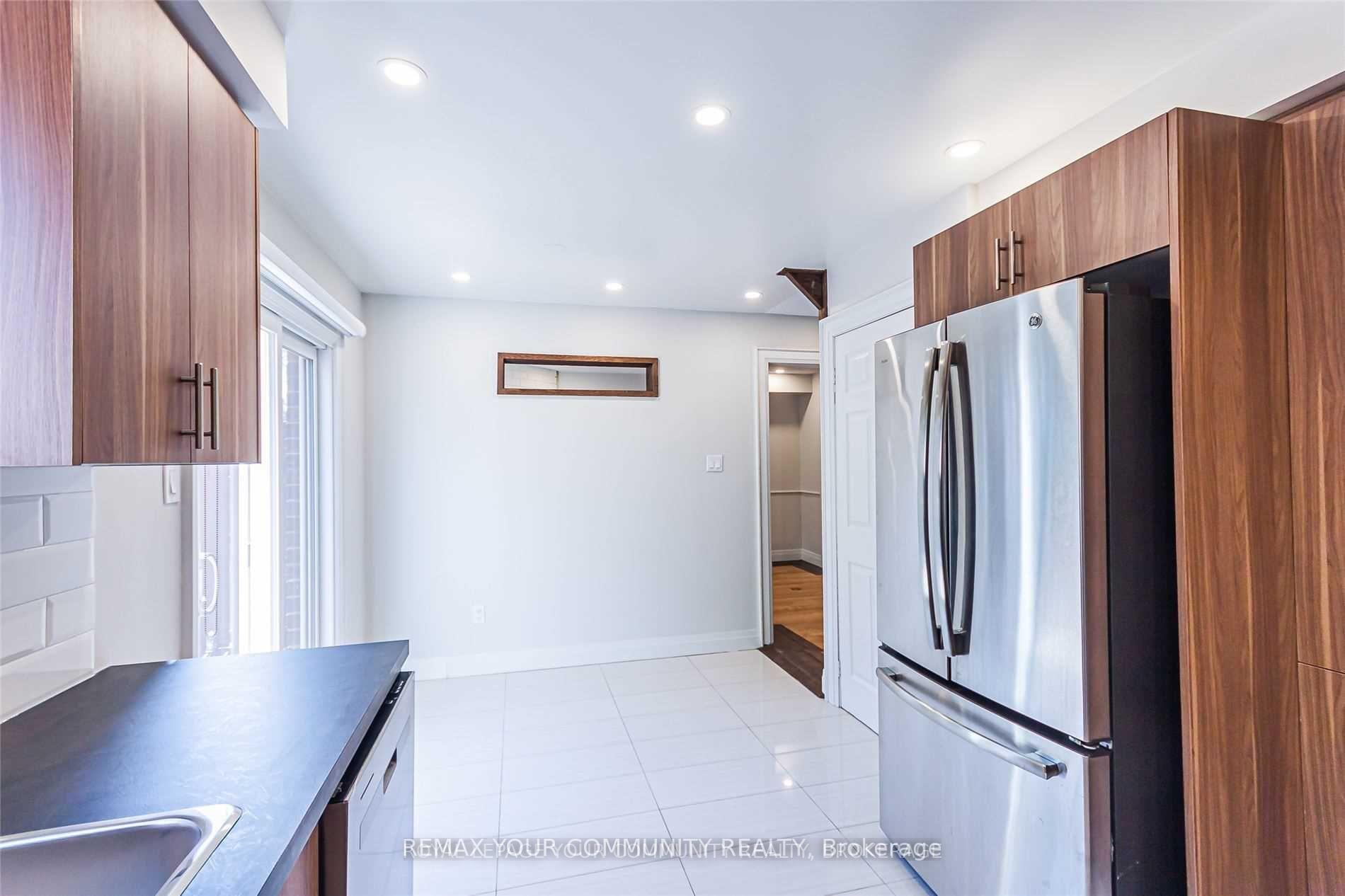 Photo 15 of 1138 Thimbleberry Circle, Oshawa, Eastdale — HOMEH