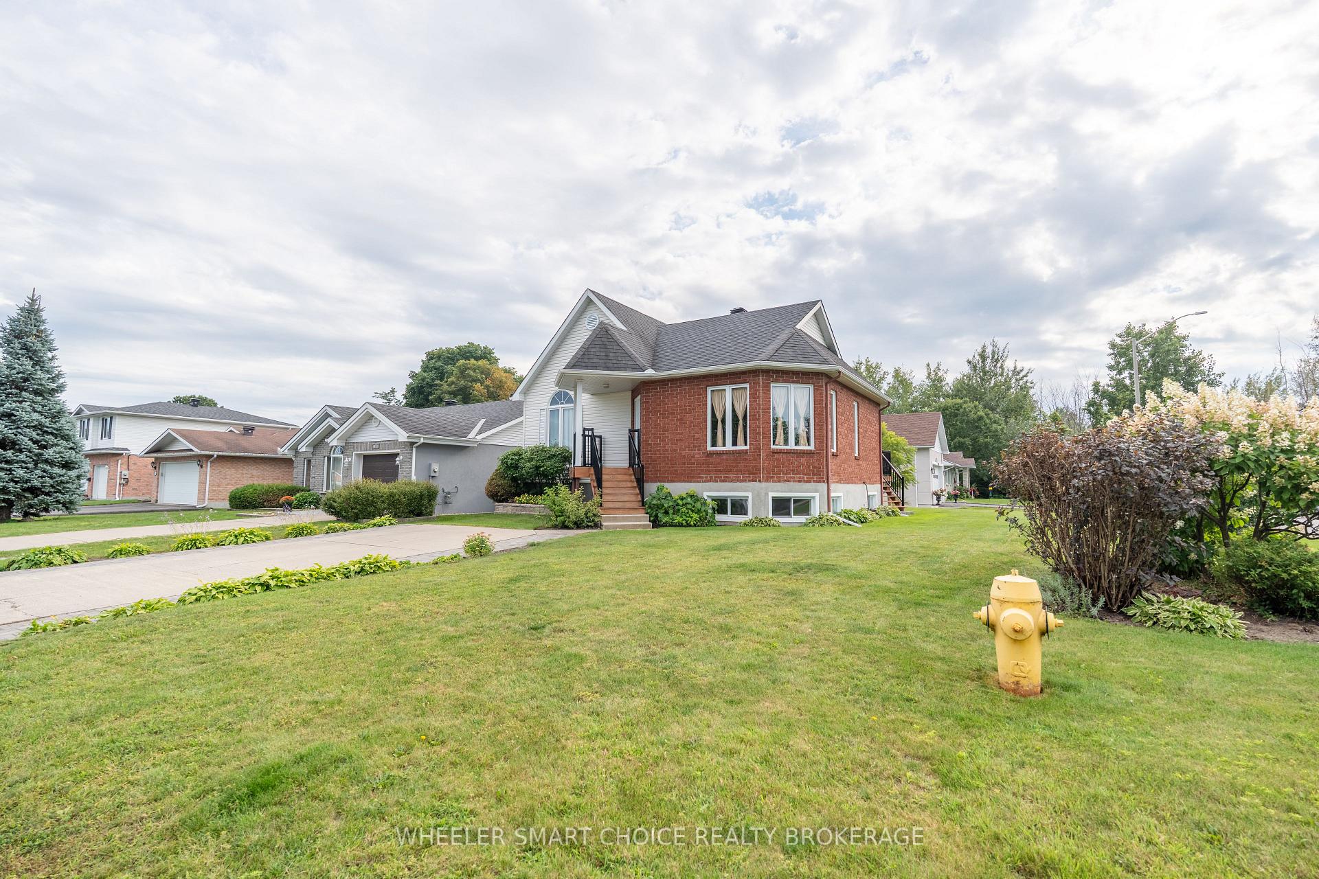 Photo 7 of 49 Barnhart Drive, South Stormont, Long Sault — HOMEH