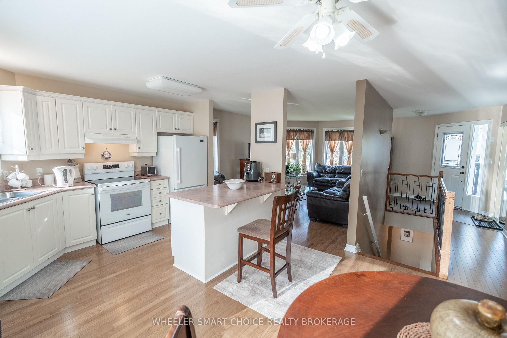 Photo 9 of 49 Barnhart Drive, South Stormont, Long Sault — HOMEH