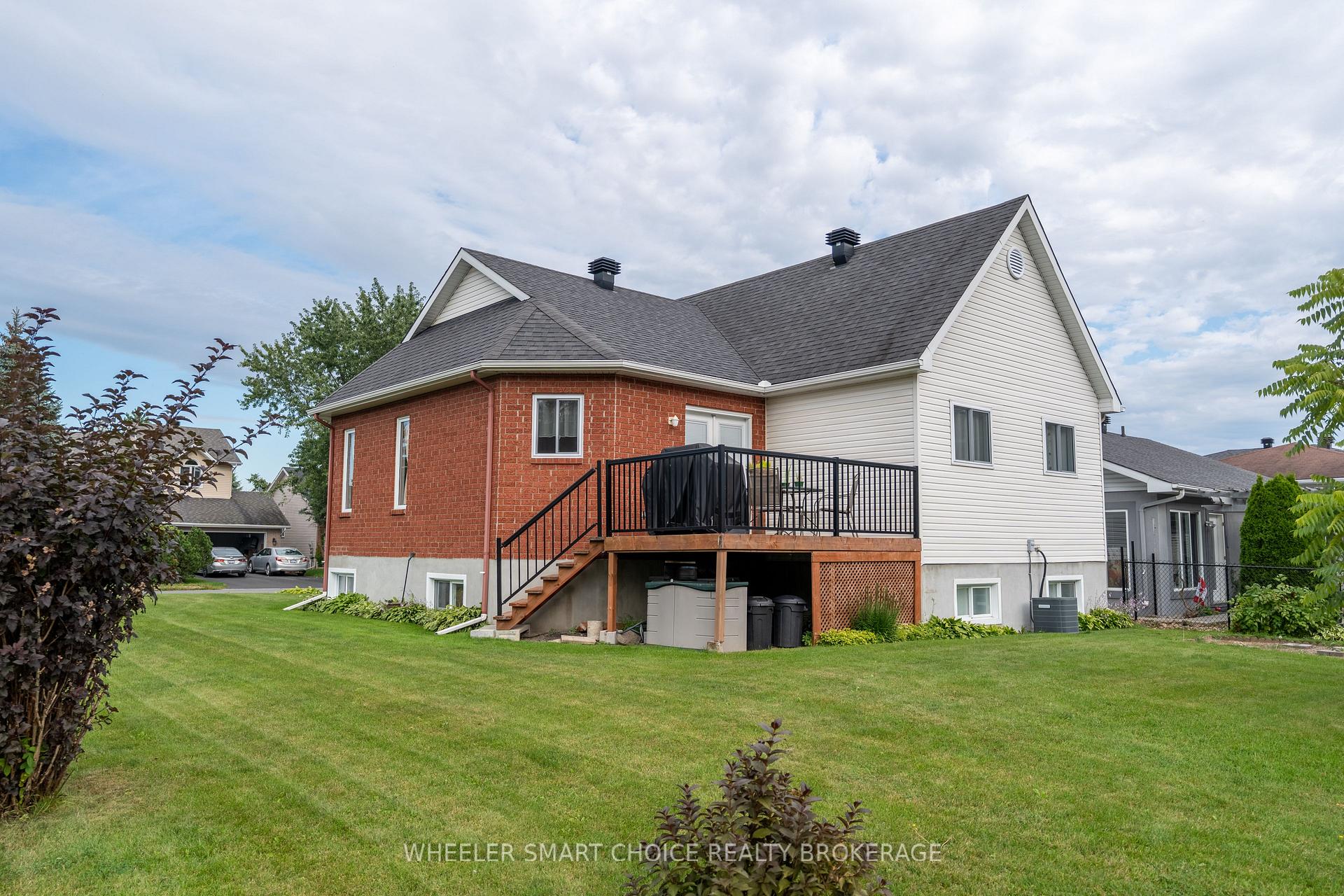 Photo 33 of 49 Barnhart Drive, South Stormont, Long Sault — HOMEH