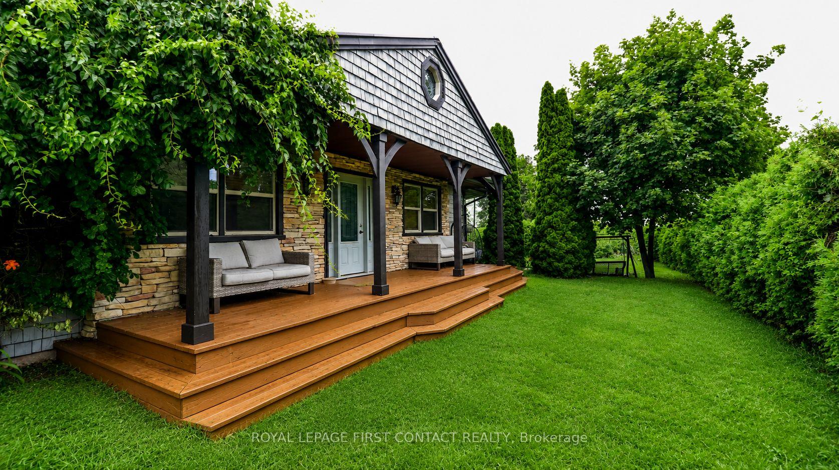 Photo 1 of 523 Lake Drive E, Georgina, Historic Lakeshore Communities — HOMEH