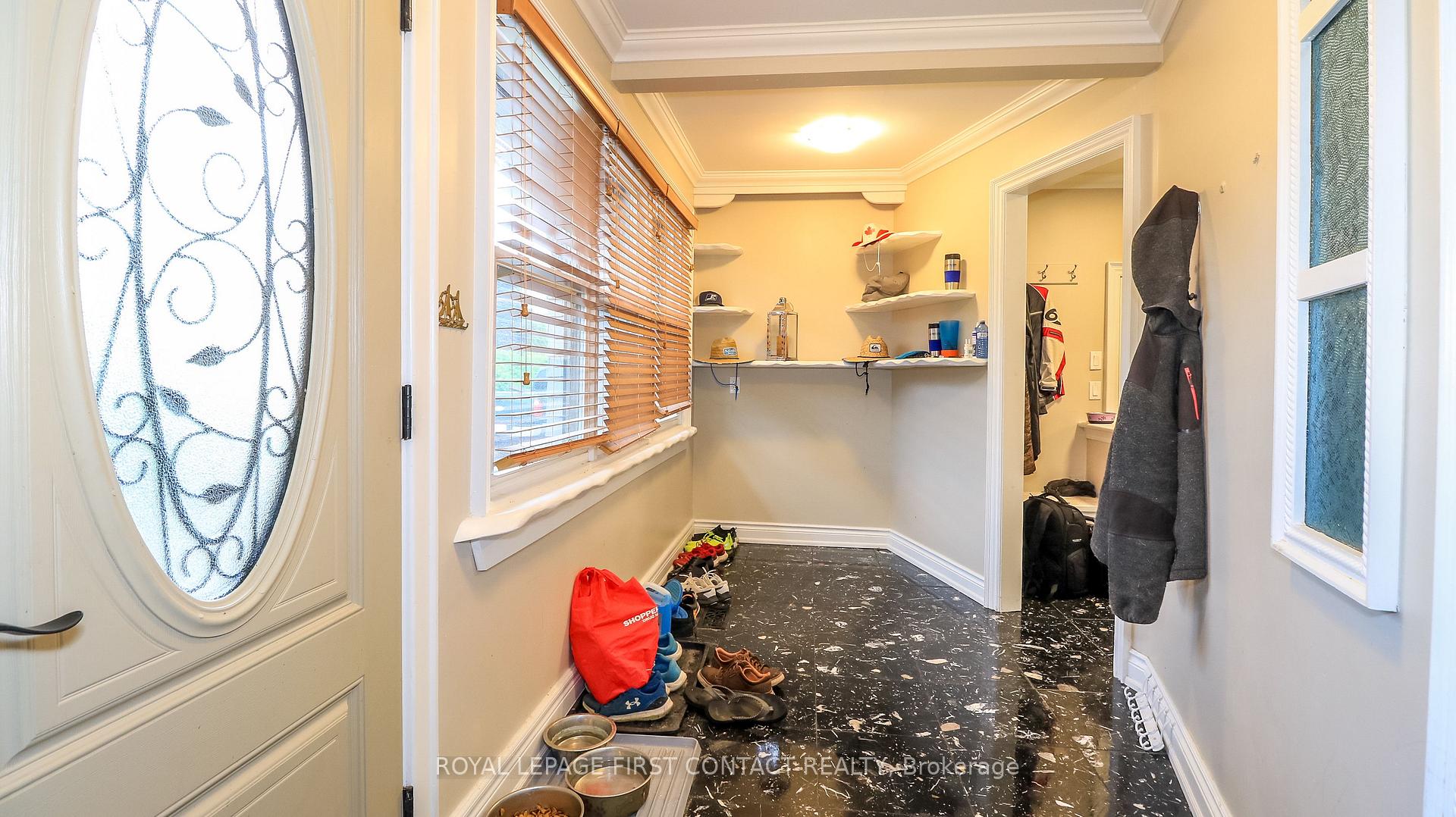 Photo 14 of 523 Lake Drive E, Georgina, Historic Lakeshore Communities — HOMEH