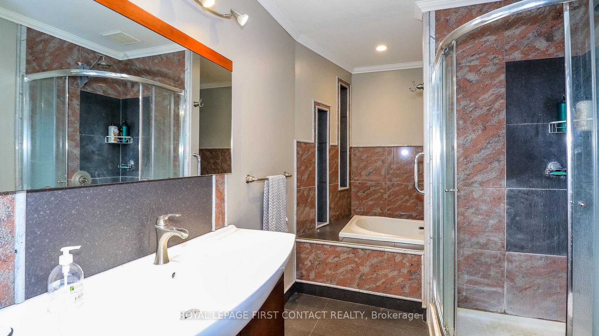 Photo 31 of 523 Lake Drive E, Georgina, Historic Lakeshore Communities — HOMEH