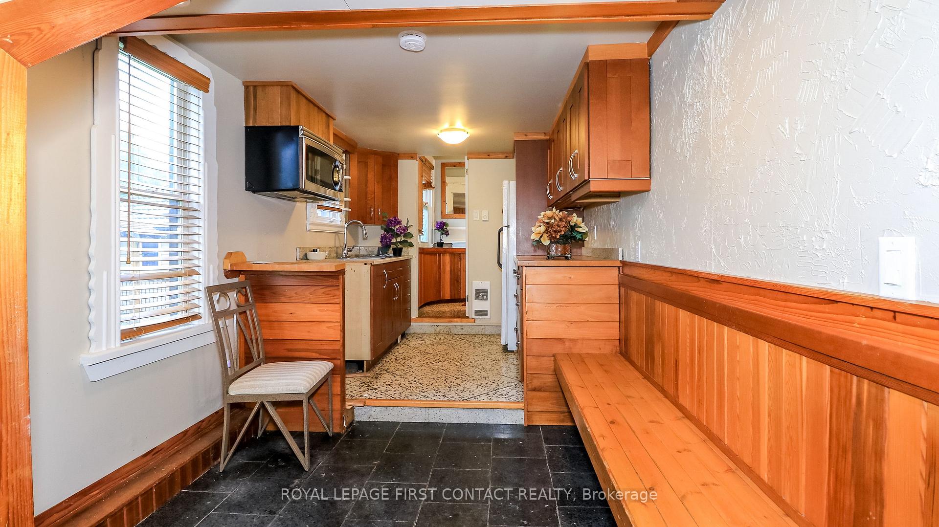 Photo 33 of 523 Lake Drive E, Georgina, Historic Lakeshore Communities — HOMEH
