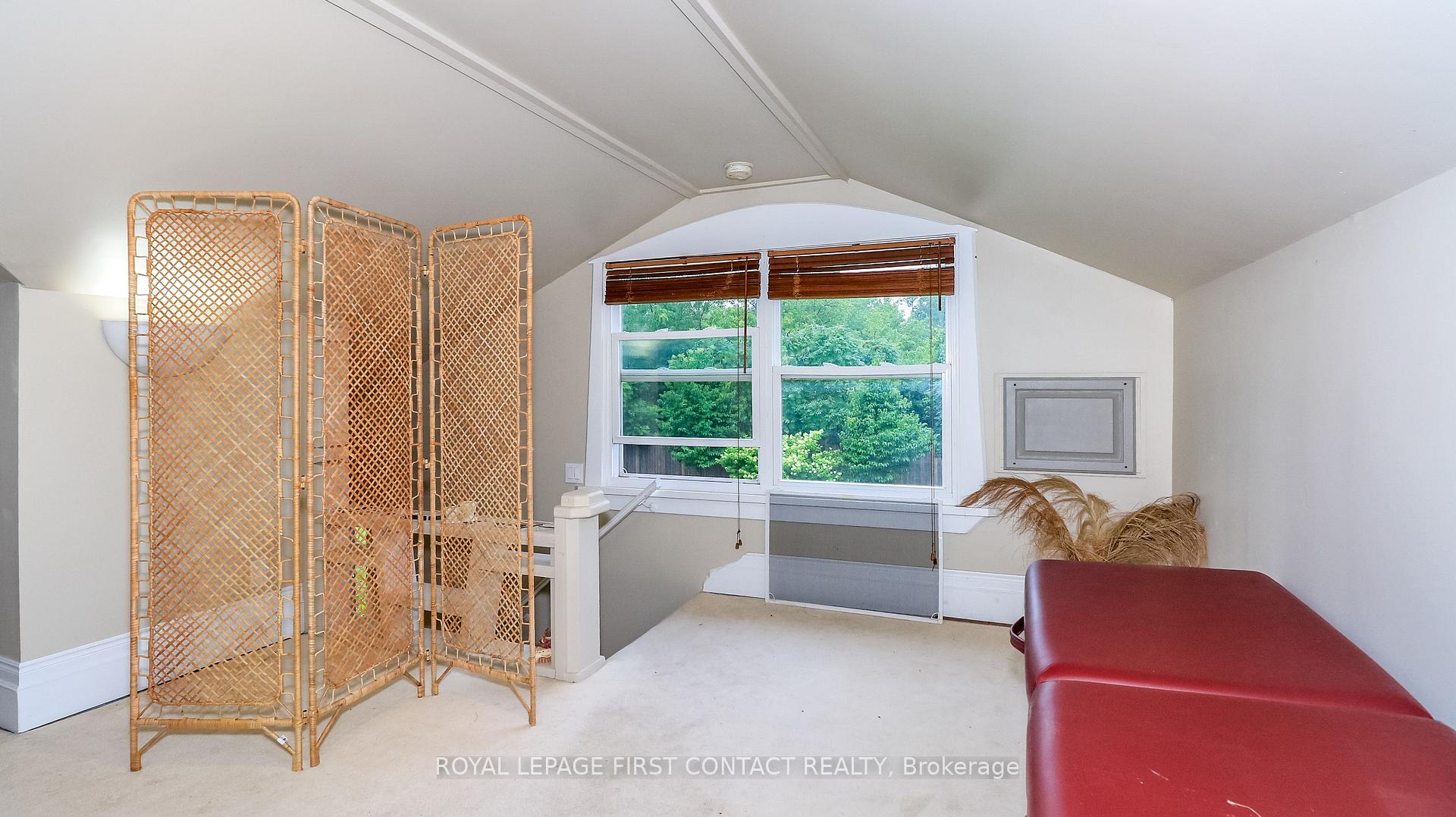 Photo 39 of 523 Lake Drive E, Georgina, Historic Lakeshore Communities — HOMEH