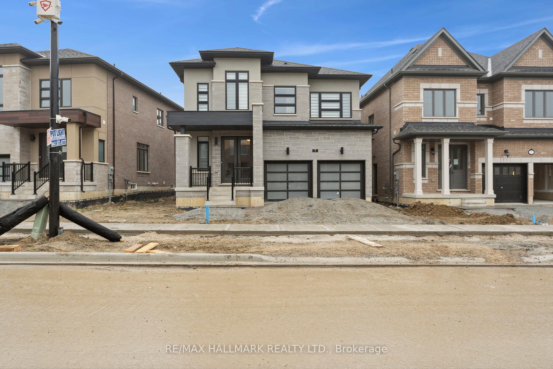 Photo 2 of 7 Kessler Drive, Caledon, Rural Caledon — HOMEH